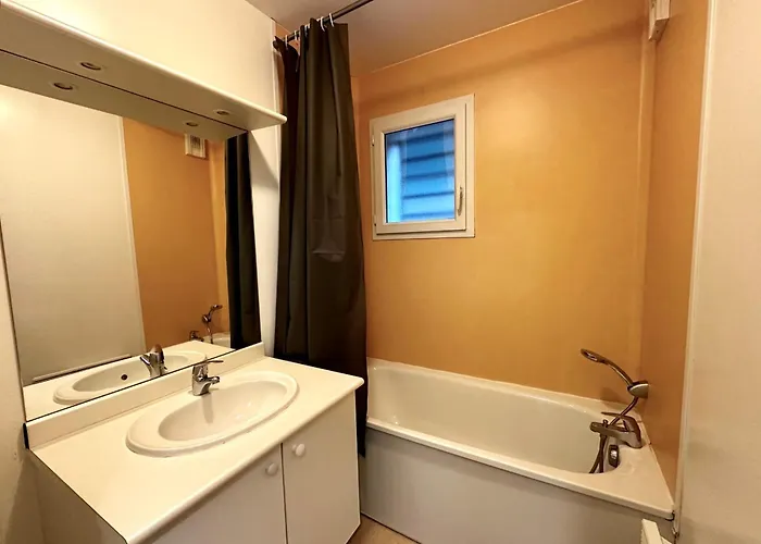 Feriehus Les Naiades G29 - 2 Bedrooms For 5 People ! Avene